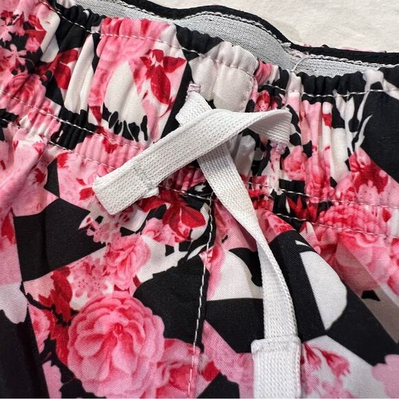 Nike Girls Pink Floral Running Shorts sz S Pink and Black - Picture 15 of 16